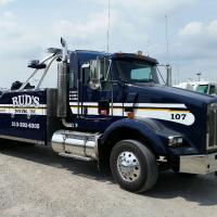 Bud's Towing