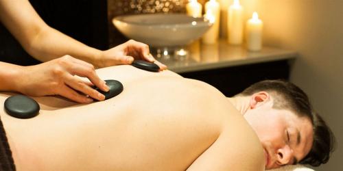 Male to Male Body Massage in Delhi