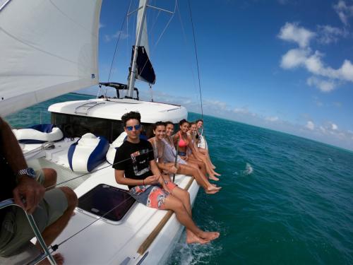 Useful Tips To Choose A Yacht Charter