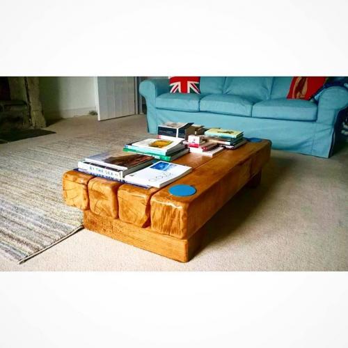 Choose a wide range of Coffee Tables Online