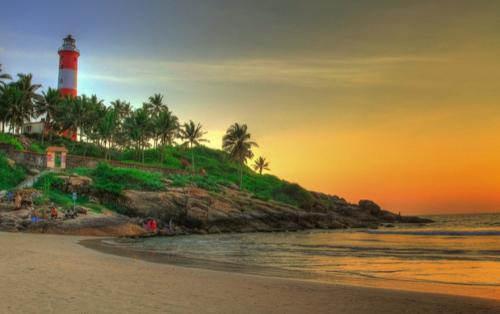 trivandrum kovalam beach