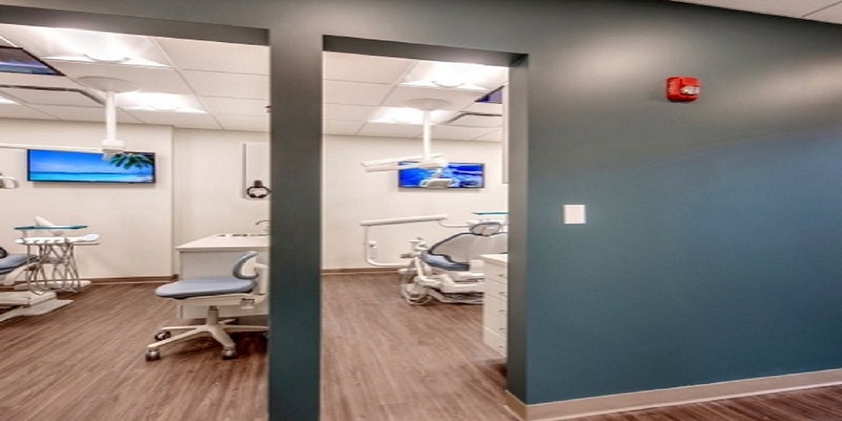 Cosmetic Dentist