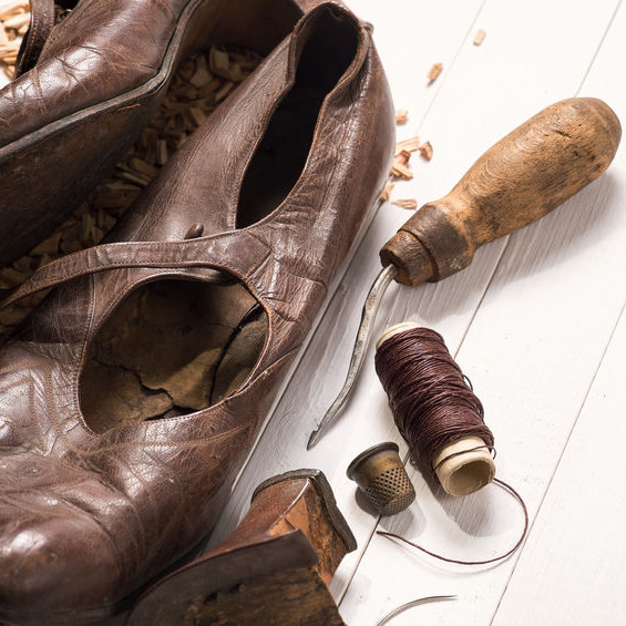 Shoes&ShoeRepairShops2