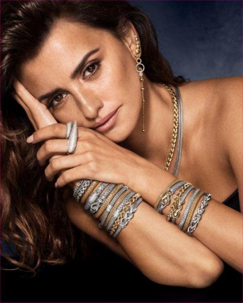 Diamond and Gold Fashion Jewelry