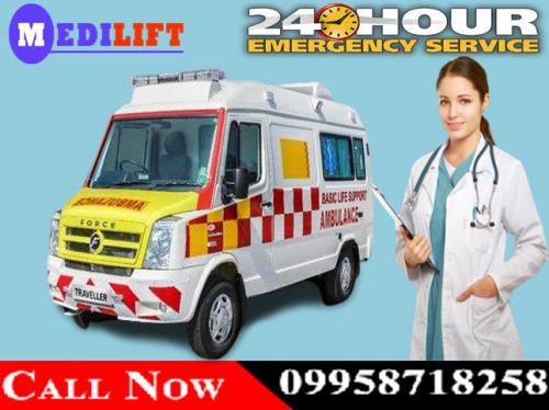 ICU Road Ambulance Services in Ranchi and Tatanagar with Medical Team 01