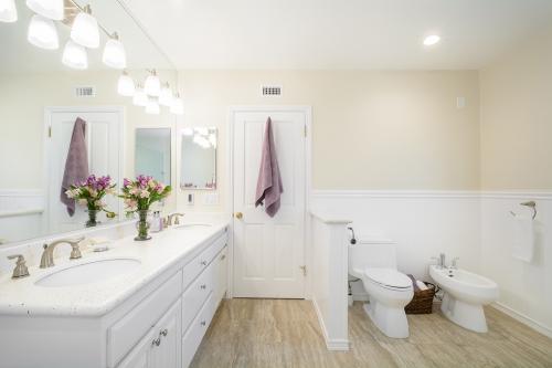 bathroom remodeling companies