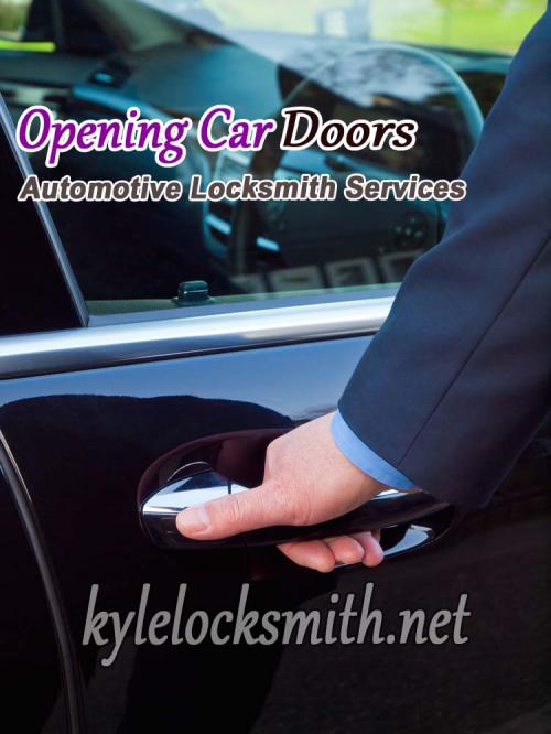 Kyle-locksmith-opening-car-doors