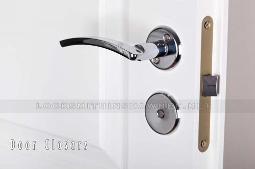 Shawnee-locksmith-door-closers