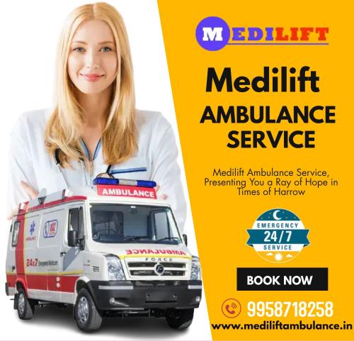 Speedy Transfer Ambulance Service in Dharmatala by Medilift