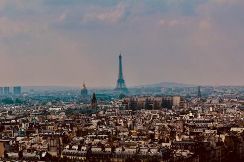 Is Paris Worth Visiting: The Ultimate Travel Guide For The City of Lights - Parrotio