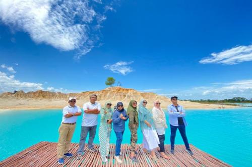 Danau Biru Bintan - Tempat Wisata Populer Di Pulau Bintan