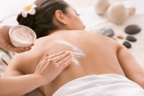 Body scrub massage Manchester