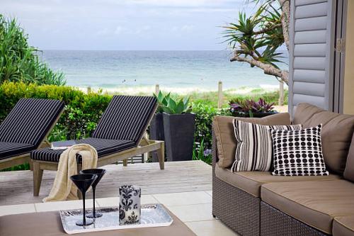 Environment-friendly Options for Seaside Furniture